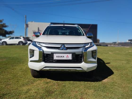 MITSUBISHI L200 TRITON 2.4 16V TURBO DIESEL SPORT HPE-S CD 4P 4X4 AUTOMÁTICO MITSUBISHI L200 TRITON 2.4 16V TURBO DIESEL SPORT HPE-S CD 4P 4X4 AUTOMÁTICO